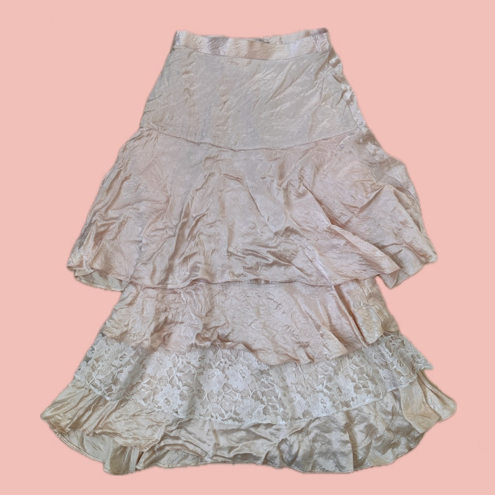 Vintage blush tiered acetate skirt with lace hem – romantic Y2K fit